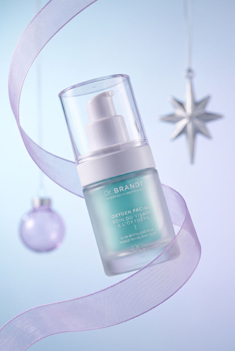 Oxygen Facial Glow Revitalizing Mask pump bottle