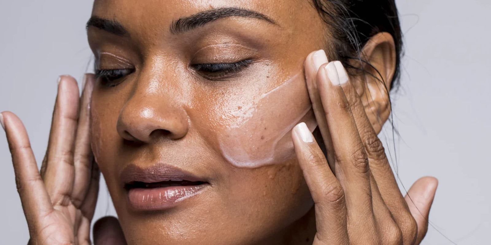 Gentle Cleansers For Clogged Pores